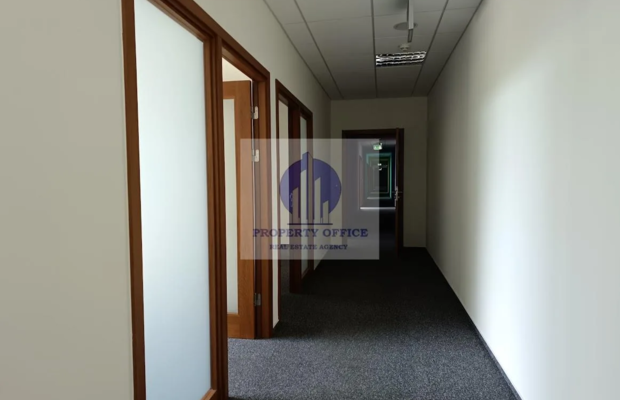 Mokotów : lokal biurowy 900m2 do wynajęcia
