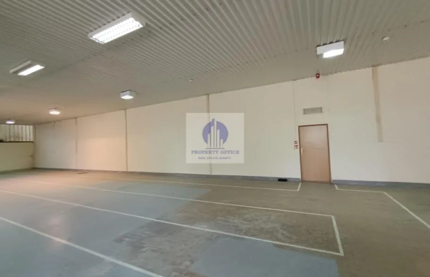 Bielany: magazyn 409 m2 do wynajęcia