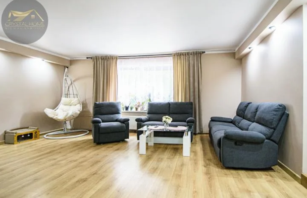 Parter domu/ 139,35m2/ ogród z basenem