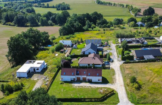 Bliźniak / Całość 215m2 / 2 domy w cenie 1