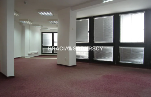 *Zdjęcia należą do właściciela oferty.    
     
Powierzchnie biurowe do wynajęcia w bardzo dobrym, ruchliwym miejscu w Krakowi