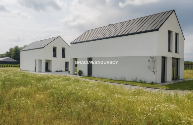 Dom Wolnostojący 140 m2 z tarasem w MNIKOWIE