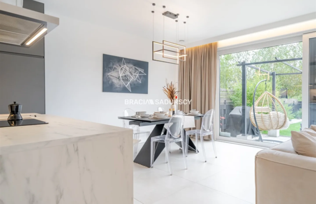 124 m² z ogrodem , 3 sypialnie, Garaż, W. Standard