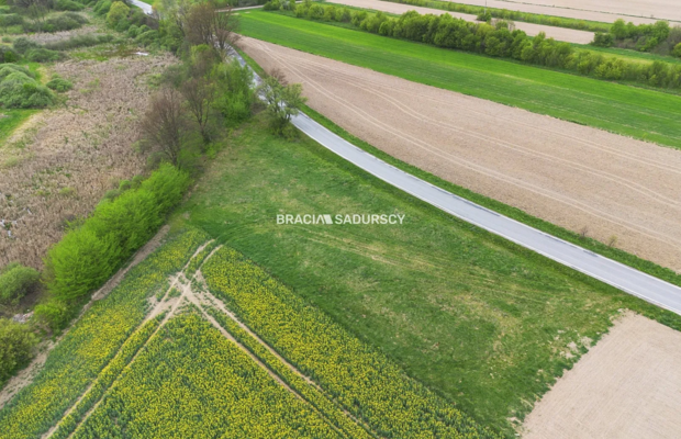 30 ar działek budowlanych, gm. Czernichów 