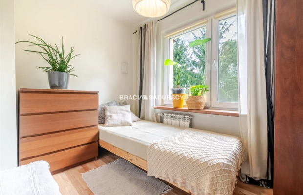Duże mieszknie 3 sypialnie salon balkon