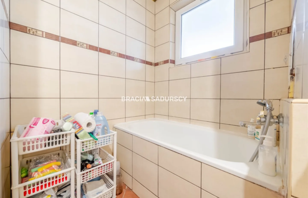 Kraków, Mistrzejowice - 2 pokoje 53 m²   

 Oferujemy przestronne 2-pokojowe mieszkanie o powierzchni 53,02 m², położone na dru