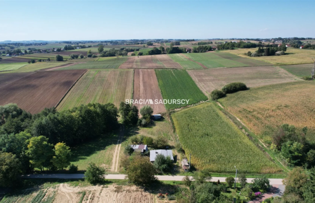 Gunów - Wilków działka o pow. 0,77 ha! 
 
Działka o powierzchni 0,77 ha   położona w miejscowości Gunów-Wilków gm. Kazimierza W
