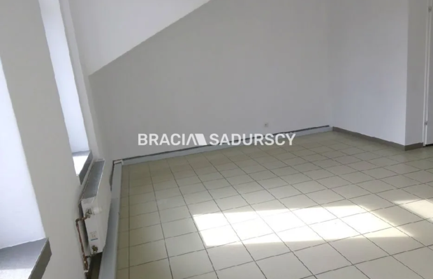*Zdjęcia należą do właściciela oferty.   
 
Polecamy do wynajęcia atrakcyjne piętro leżące na II piętrze biurowca o powierzchni