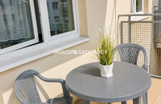 2 pokoje, balkon, miejsce postojowe, piwnica