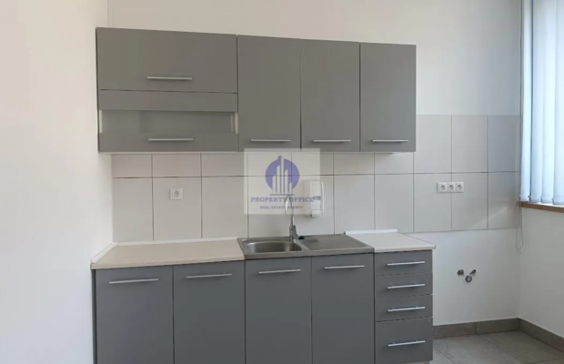 Bielany: magazyn 1500 m2 na wynajem