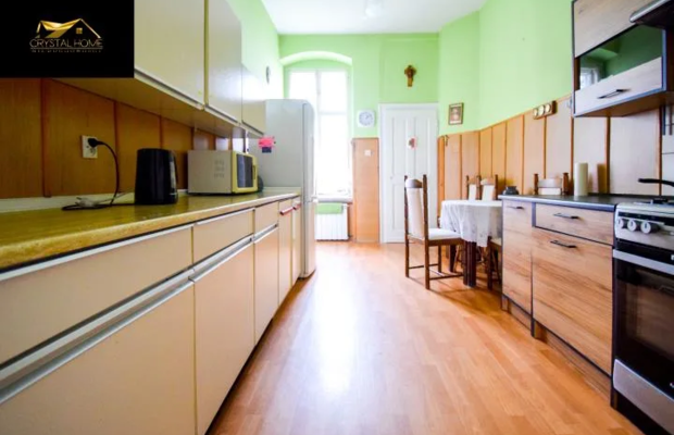 136m2, 4 pokoje, I piętro, 2 balkony