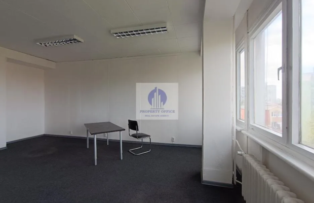 Praga Południe: lokal biurowy 35,10m2 do wynajęcia