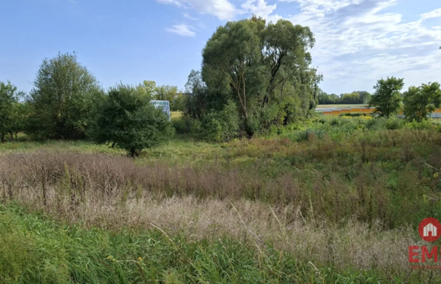 Działka inwestycyjna przy S8