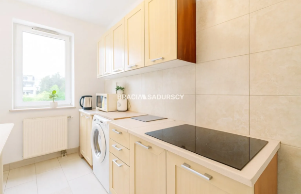 3-POKOJOWE, BALKON, ATRAKCYJNA LOKALIZACJA