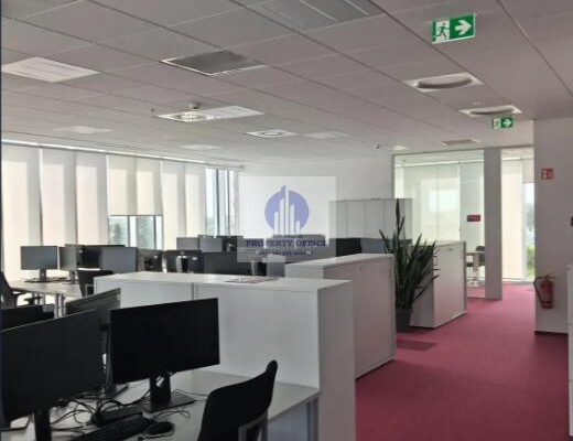 Włochy: lokal biurowy 919,50 m2 do wynajęcia