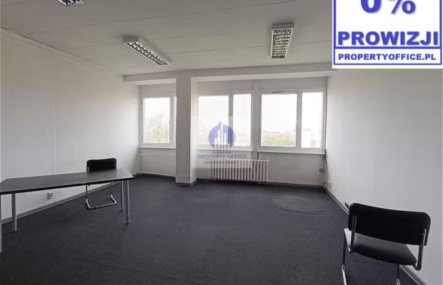 Praga Południe: lokal biurowy 34,80 m2 do wynajęcia