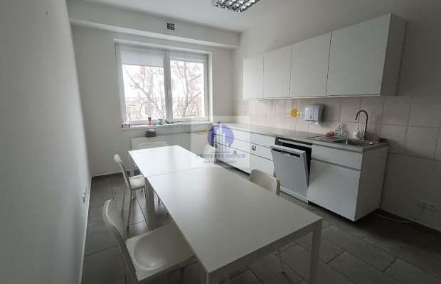 Mokotów: lokal biurowy 238,97m2 do wynajęcia