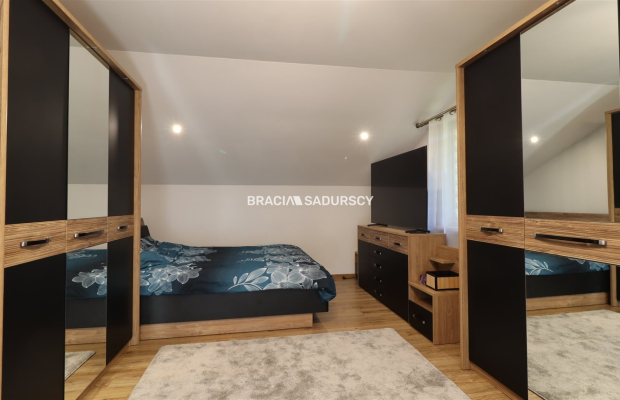 DOM 100M2 SZCZYRZYC 4 POKOJE CENTRUM 5 ARÓW