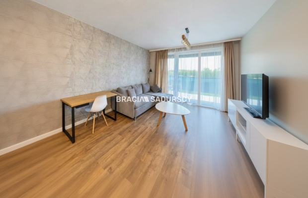 Przestronne studio z ogrodem i tarasam