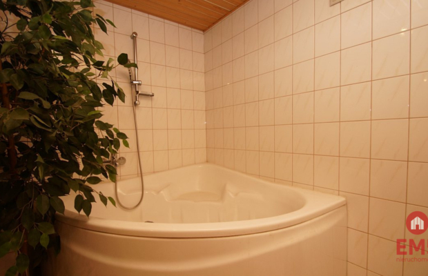Dom z sauną i oranżerią, Jaroszówka