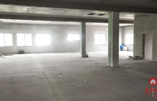 Powierzchnia handlowo-usługowa 1300 m2