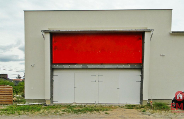 Fasty. Budynek użytkowy 400 m2
