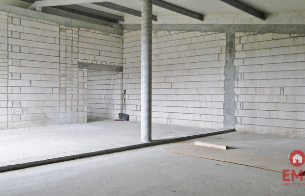 Fasty. Budynek użytkowy 400 m2