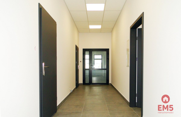 Budynek 1400 m2. Szkoła, fitness, gabinety