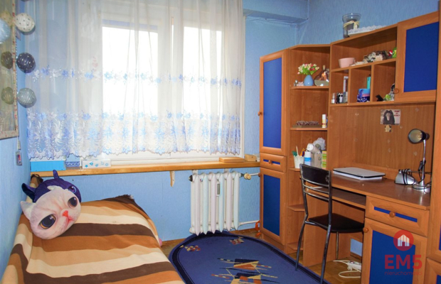 Trzy pokoje, balkon