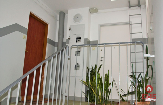 Trzy pokoje, balkon