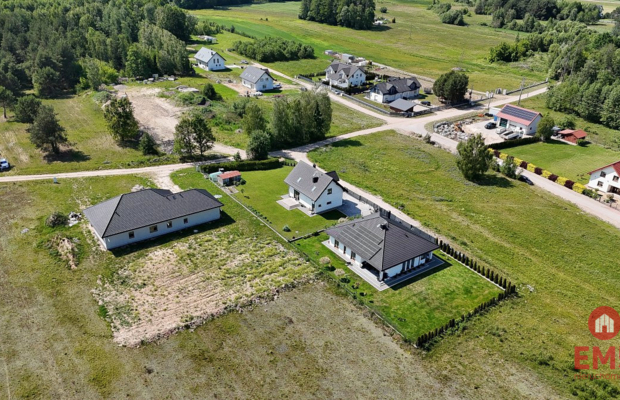 Olmonty działka 1000m2.