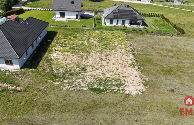Olmonty działka 1000m2.