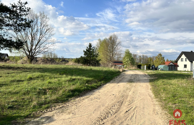 Olmonty działka 1000m2.