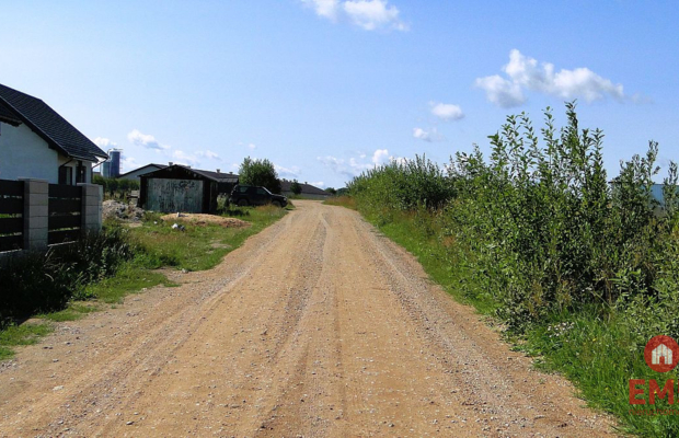 Działka 1458 m2 w Henrykowie