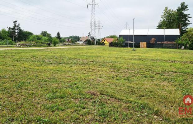 Plac 1000 m2 - 8000 m2 na Wygodzie