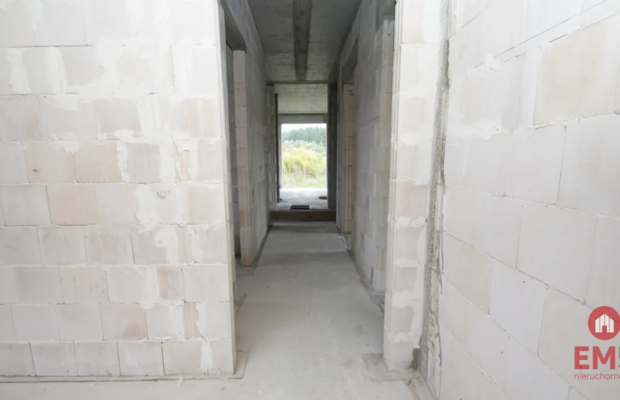 Dom w otoczeniu lasu | działka 2400 m²