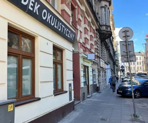 Sprzedam lokal z witryną, przy Dworcu PKP
