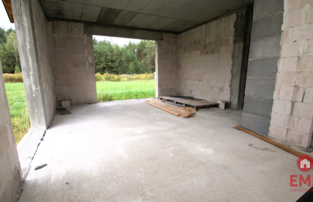 Dom w otoczeniu lasu | działka 2400 m²