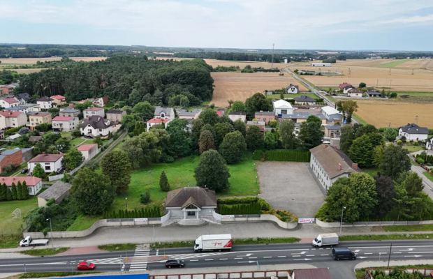 Waleńczów, ul. Częstochowska | Obiekt usługowy