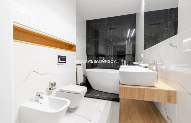 124 m² z ogrodem , 3 sypialnie, Garaż, W. Standard