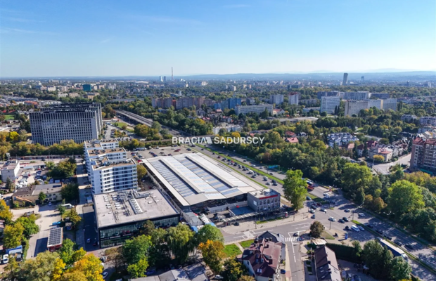 Obiekt handlowy z możl. rozbudowy, działka 250m2