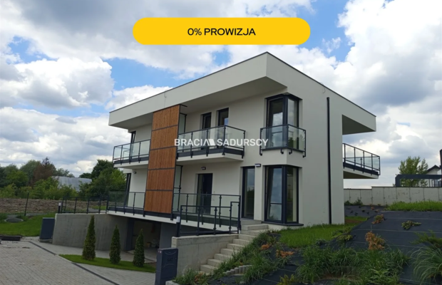 Nowoczesny dom w zielonej okolicy 
