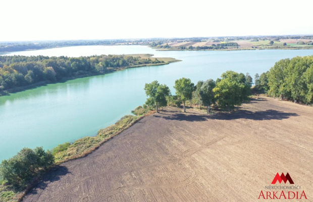 DZIAŁKA NAD JEZIOREM – 3540 m² – CHOCEŃ