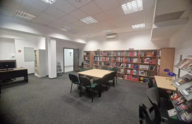 Lokal 78m2 z witryną, Wrocław Stare Miasto