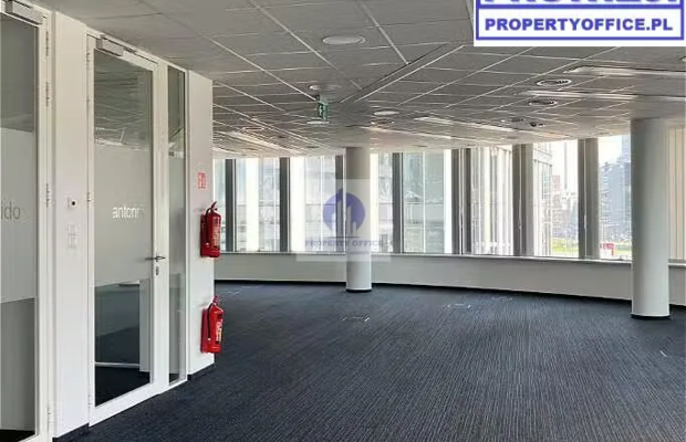Wola: lokal biurowy 947m2 do wynajęcia