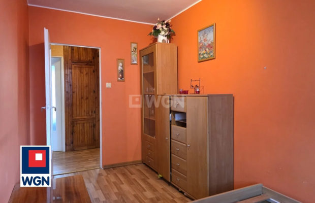 Przemków, mieszkanie, 3 pokoje, sprzedam 169 000zł.  
  
Na sprzedaż mieszkanie znajdujące się na I piętrze w bloku.  
  
W skł