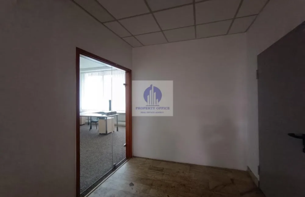 Mokotów: lokal biurowy 38 m2 do wynajęcia