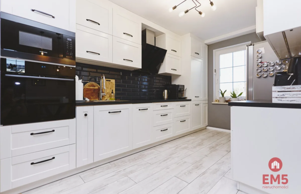 Dom 247 m², 9 pokoi, garaż i sauna – Suwałki