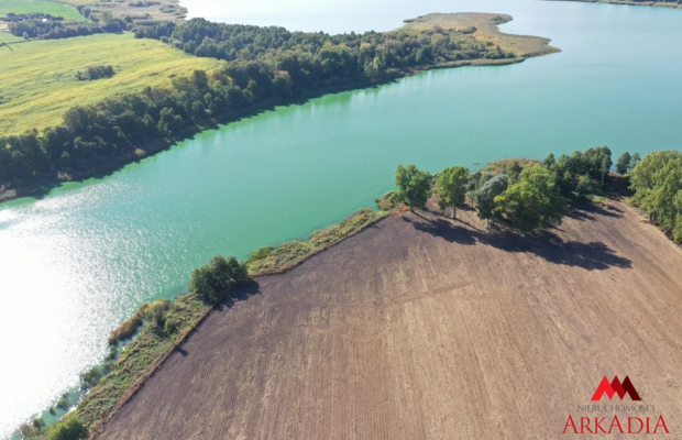 DZIAŁKA NAD JEZIOREM – 3540 m² – CHOCEŃ
