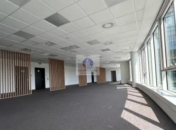 Mokotów: lokal biurowy 1741 m2 do wynajęcia